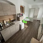 H@m * Žlutice
