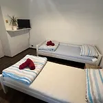 H@m *