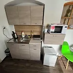 H@m * Žlutice